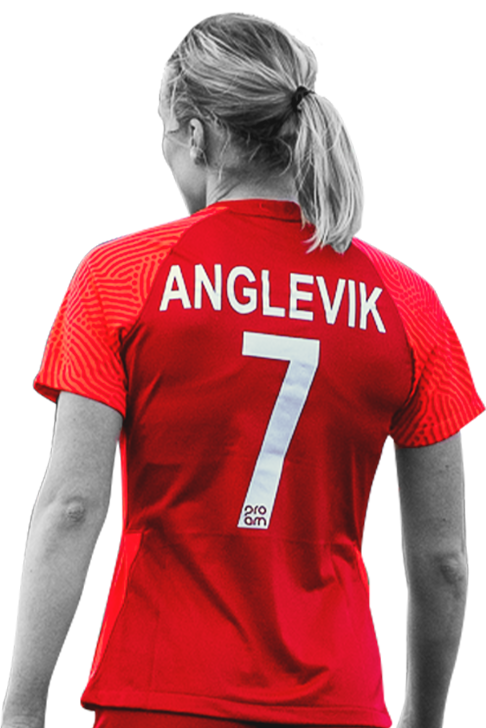 A KCL football player wearing a red shirt